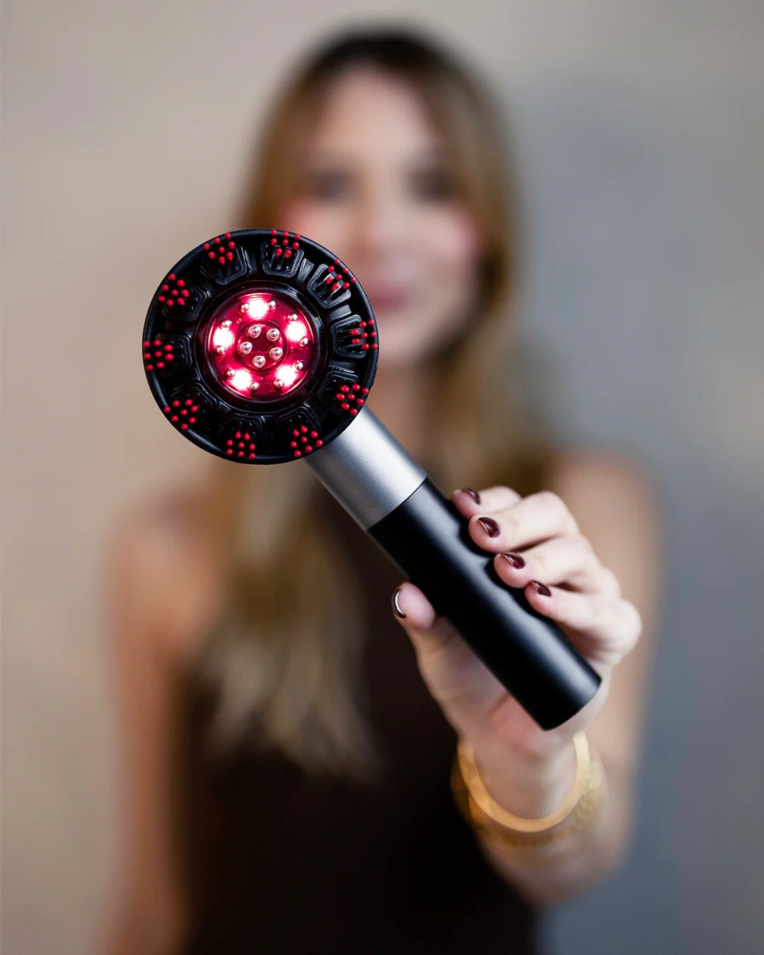 NutriHair Pro™ Estimulador Capilar con Luz Roja y Masaje Inteligente